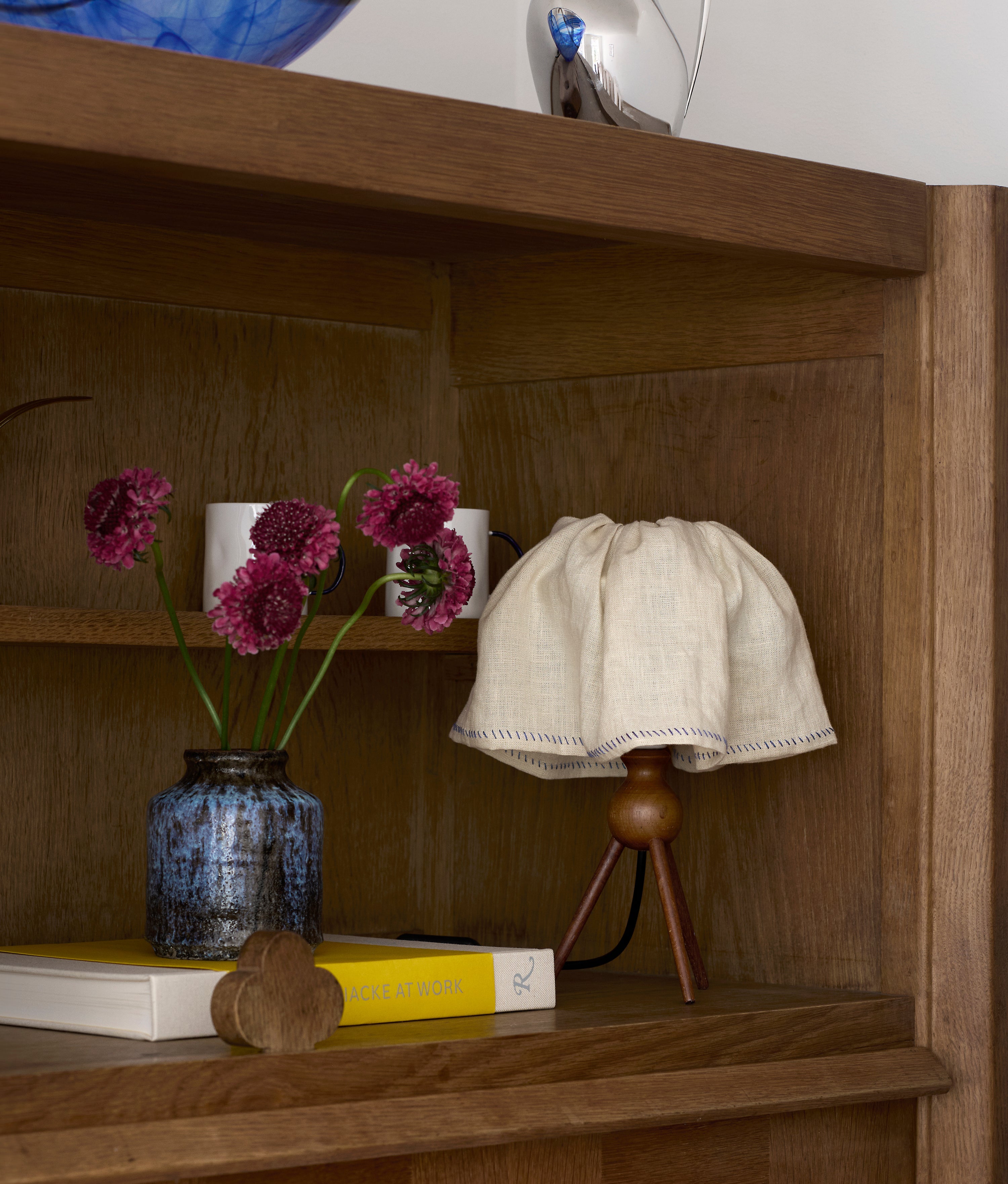 Alternative light shade